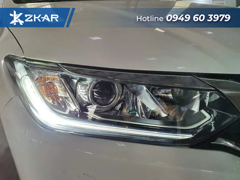 Cơ sở gắn bi LED cho Mazda CX5 tại TPHCM