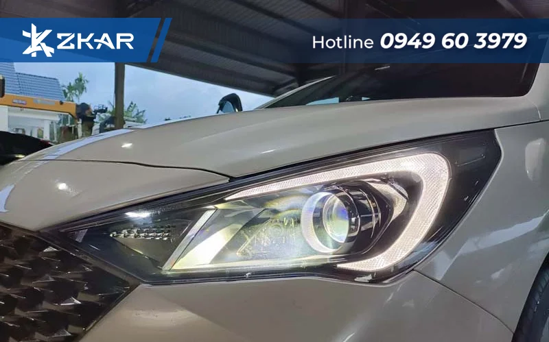 Cơ sở gắn bi LED cho Hyundai Accent tại TPHCM