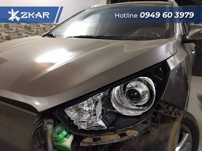 Cơ sở gắn bi LED cho Hyundai Tucson tại TPHCM